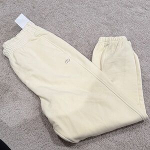 CALIA by Carrie Underwood Cream Joggers